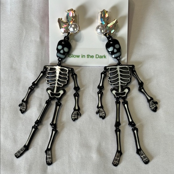 Betsey Johnson Glow in the Dark Skeleton Earrings Hinged Dangle NWT - Picture 2 of 8